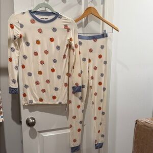 bamboo Halloween pumpkin buckets pajamas  size 11/12 NWT by Magical Mamas